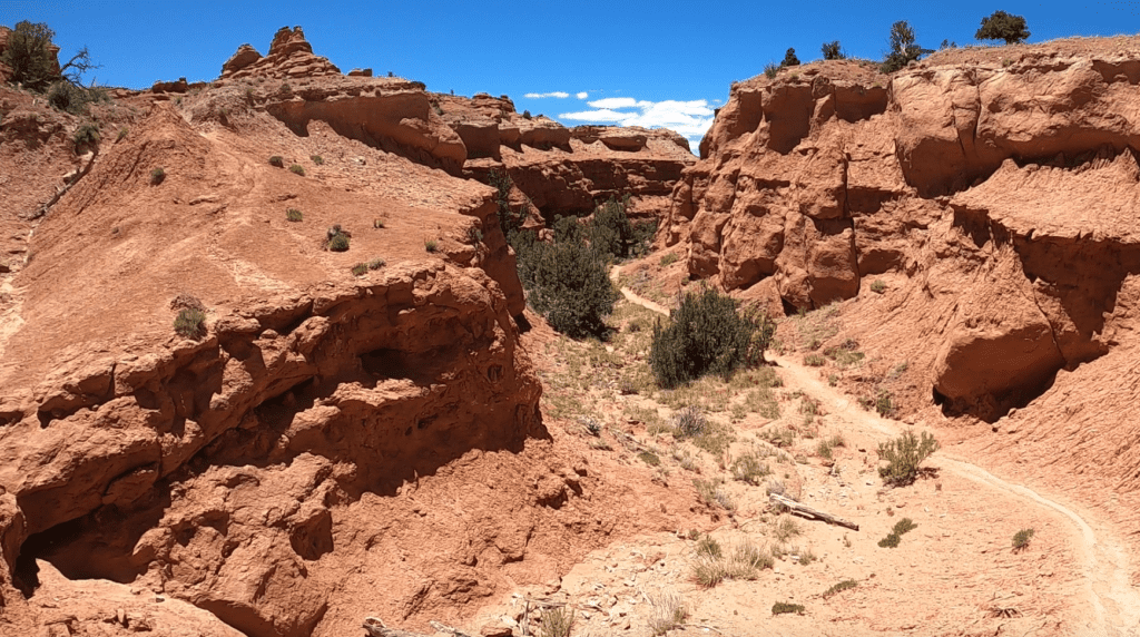 Modest elevation gain at Angel's Palace Trail