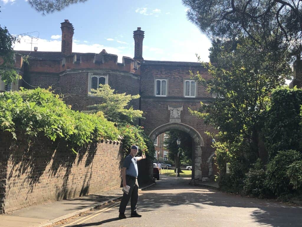 The Places Where We Go podcast in front of Richmond Palace Gatehouse and WWII vacation home for Bolesław Dobrucki