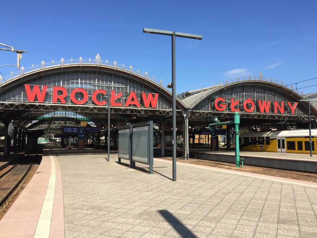 Wrocław Główny - mail railway station