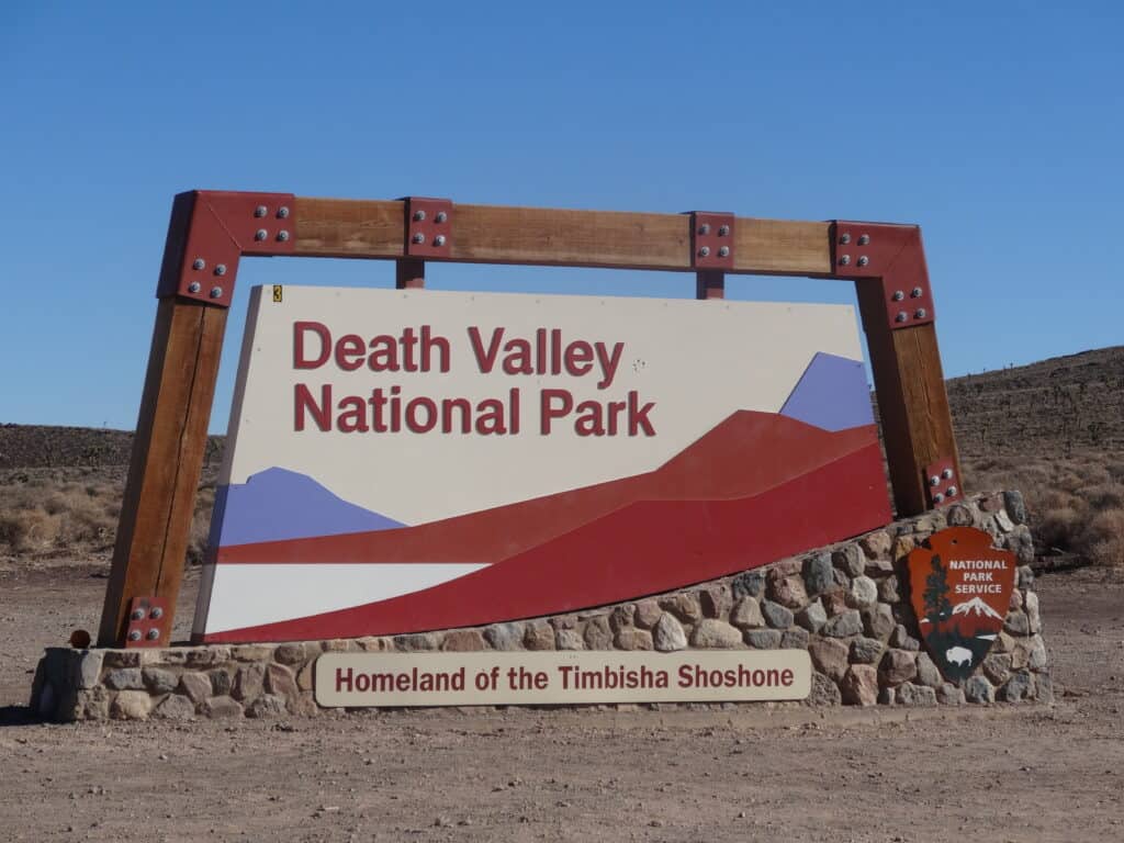 Death Valley National Park sign - photo by https://theplaceswherewego.com/
