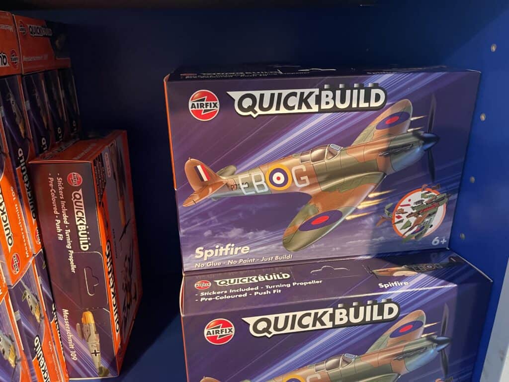 Model airplane kit displayed at London RAF Museum gift store