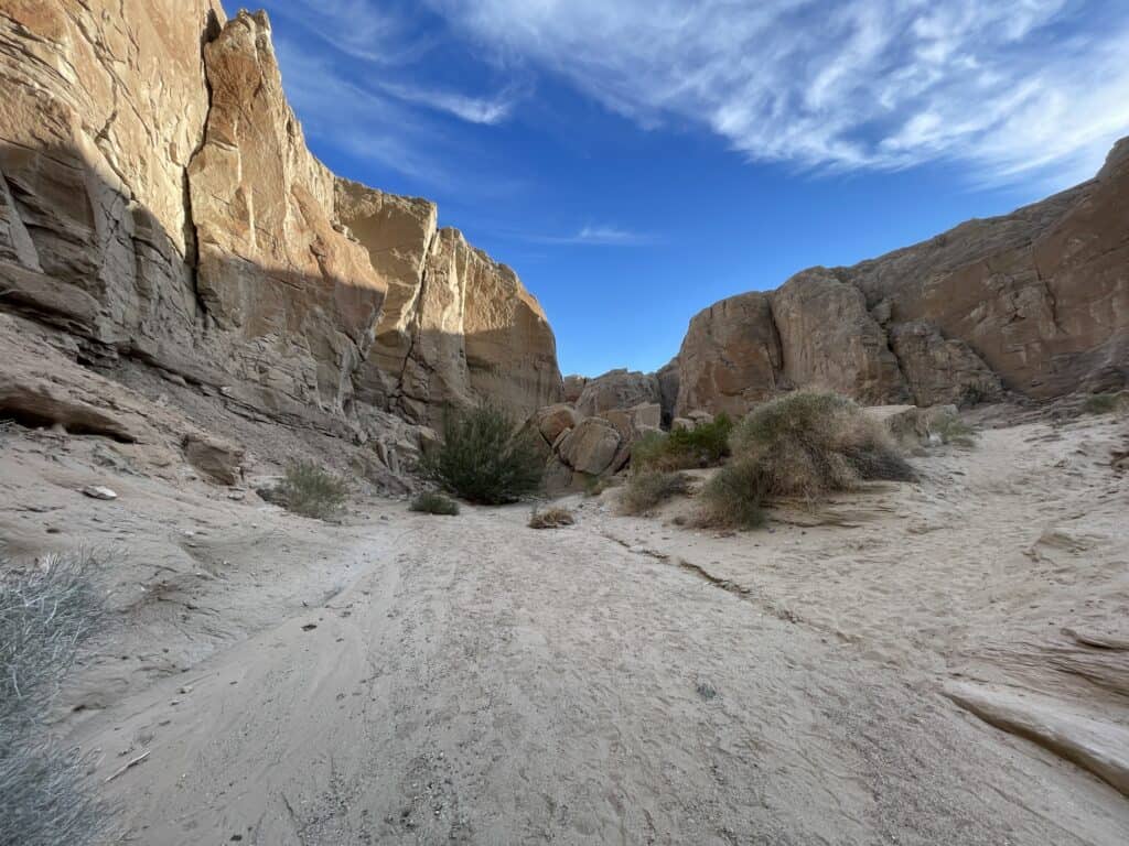 Anza Borrego South Fork Palm Wash Canyon trail - view of rocks and area leading to trail